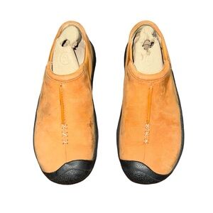 Keen Shoes Womens Kaci Orange Suede Slip On Casual Flats Round Toe